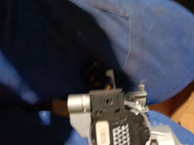 bontott VW GOLF PLUS Gyújtáskapcsoló