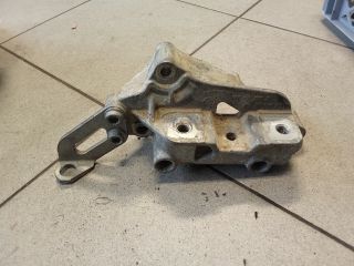 bontott VW GOLF PLUS Motor Tartó Bak (Pozíciófüggetlen)