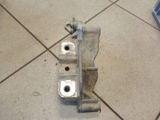 bontott VW GOLF PLUS Motor Tartó Bak (Pozíciófüggetlen)