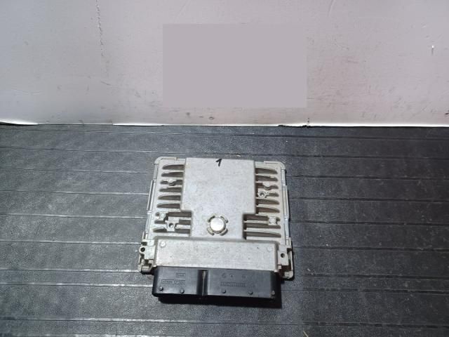 bontott VW GOLF PLUS Motorvezérlő