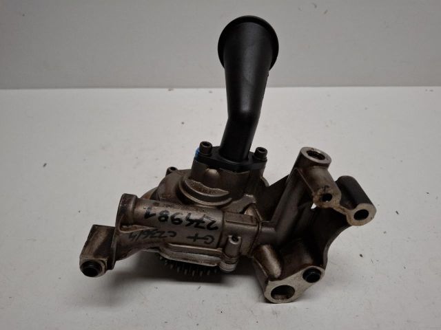 bontott VW GOLF PLUS Olajszivattyú