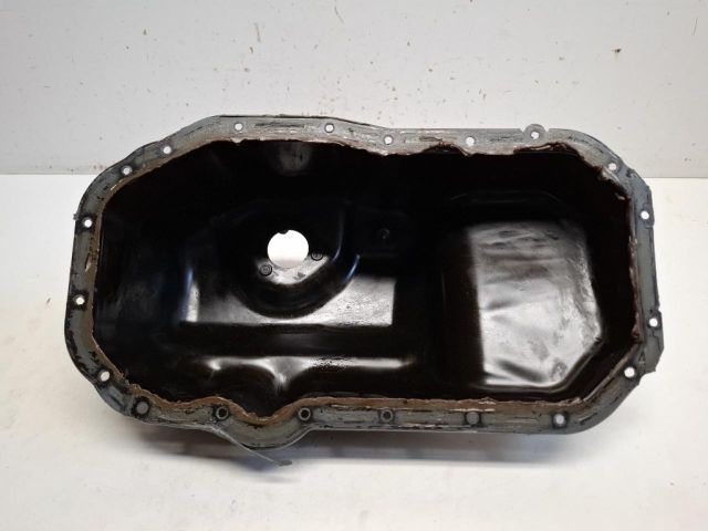 bontott VW GOLF PLUS Olajteknő