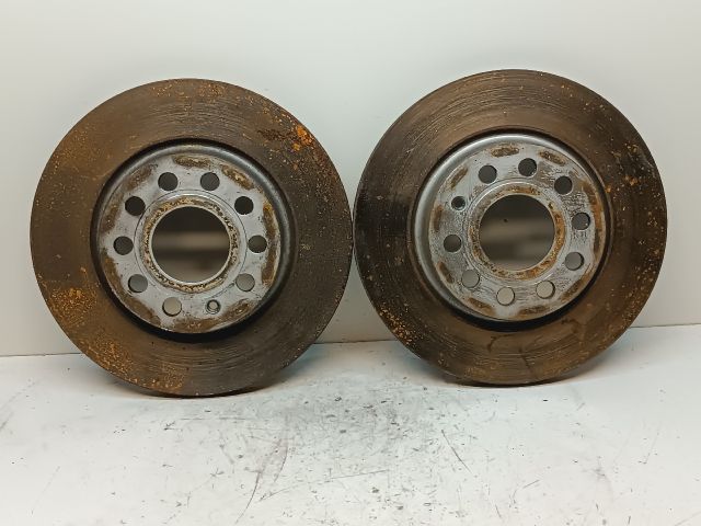 bontott VW GOLF PLUS Első Pár Féktárcsa