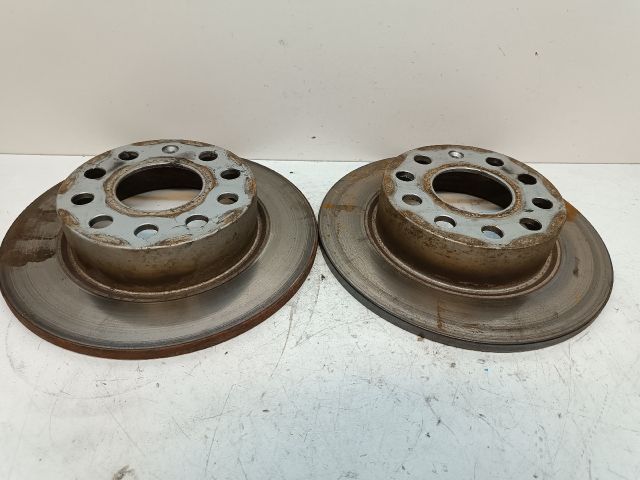 bontott VW GOLF PLUS Hátsó Pár Féktárcsa