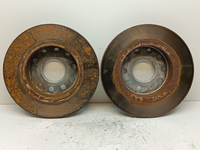 bontott VW GOLF PLUS Hátsó Pár Féktárcsa