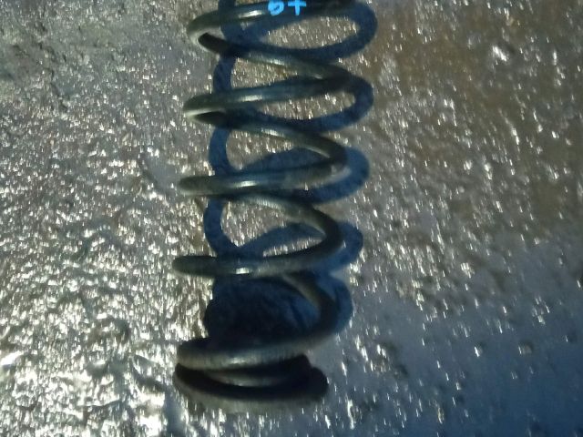 bontott VW GOLF PLUS Hátsó Rugó