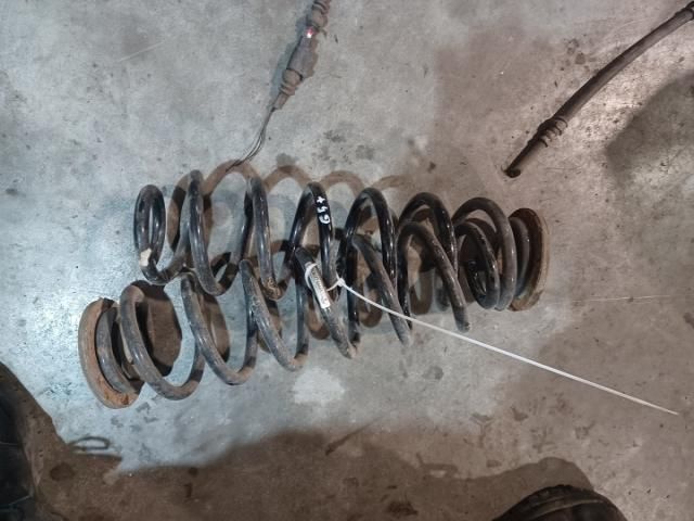 bontott VW GOLF PLUS Hátsó Rugó