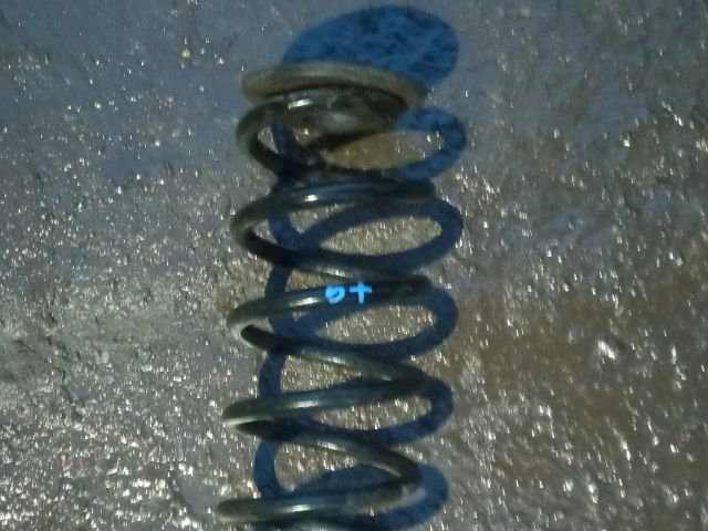 bontott VW GOLF PLUS Hátsó Rugó