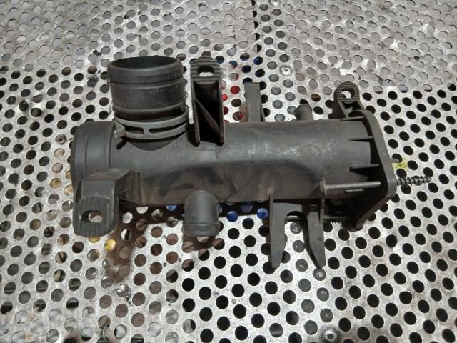 bontott VW GOLF PLUS Légbeömlő Cső