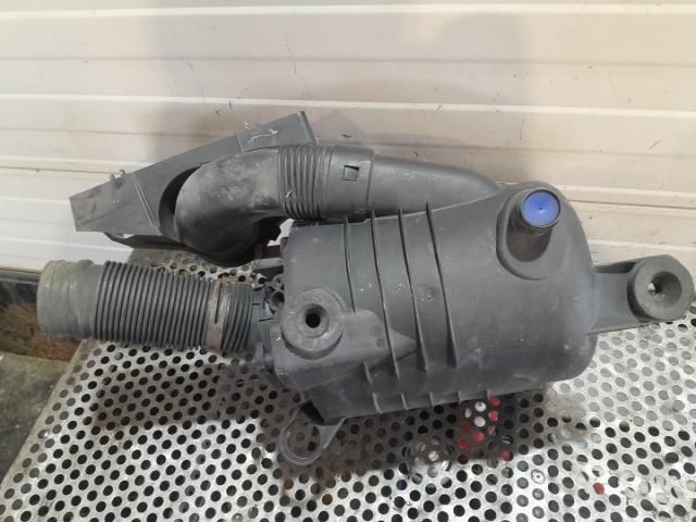 bontott VW GOLF PLUS Légszűrő Ház