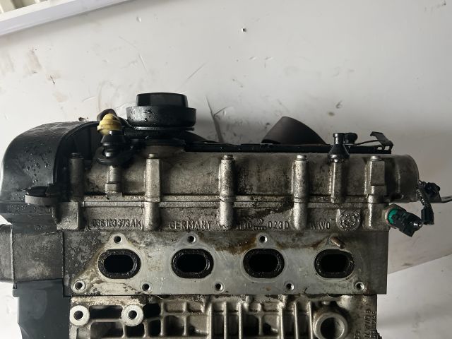 bontott VW GOLF PLUS Motor (Fűzött blokk hengerfejjel)