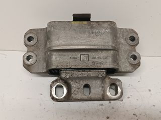bontott VW GOLF PLUS Motor Tartó Bak Bal