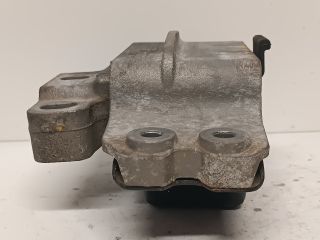 bontott VW GOLF PLUS Motor Tartó Bak Bal