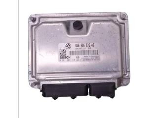 bontott VW GOLF PLUS Motorvezérlő