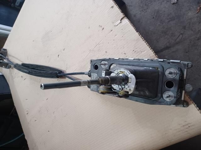 bontott VW GOLF PLUS Váltó Kulissza