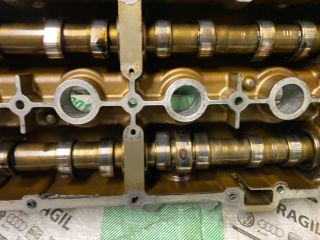 bontott VW GOLF PLUS Vezérműtengely Házzal