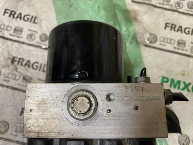 bontott VW GOLF PLUS ABS Kocka