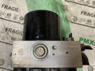 bontott VW GOLF PLUS ABS Kocka