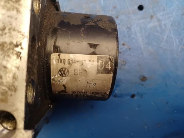 bontott VW GOLF PLUS ABS Kocka