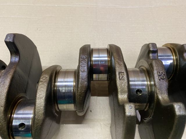 bontott VW GOLF PLUS Főtengely (Magában)