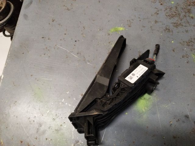 bontott VW GOLF PLUS Gázpedál (Elektromos)