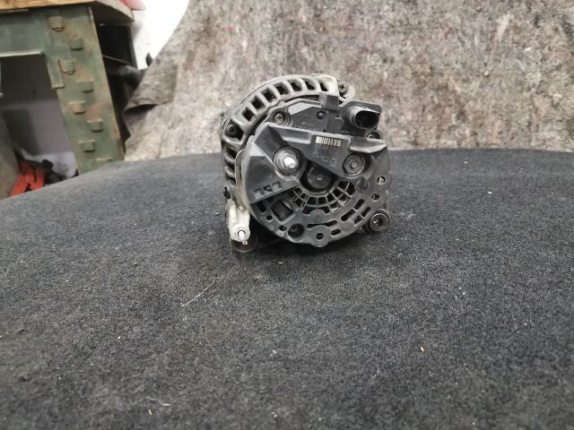 bontott VW GOLF PLUS Generátor