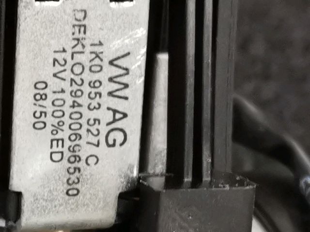 bontott VW GOLF PLUS Gyújtáskapcsoló Házzal