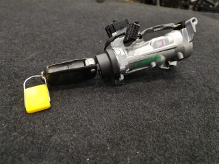 bontott VW GOLF PLUS Gyújtáskapcsoló Házzal