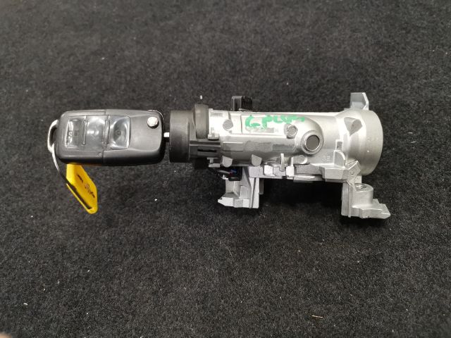 bontott VW GOLF PLUS Gyújtáskapcsoló Házzal