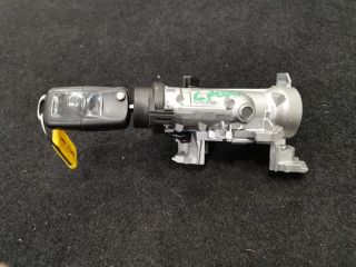 bontott VW GOLF PLUS Gyújtáskapcsoló Házzal