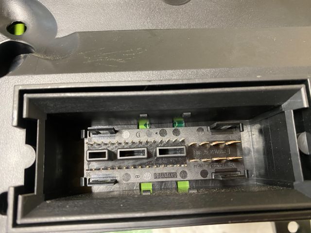 bontott VW GOLF PLUS Kilométeróra