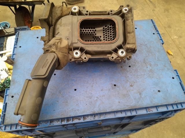 bontott VW GOLF PLUS Légkompresszor