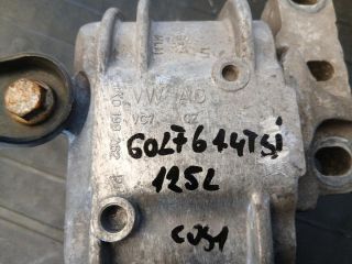 bontott VW GOLF PLUS Motor Tartó Bak Jobb