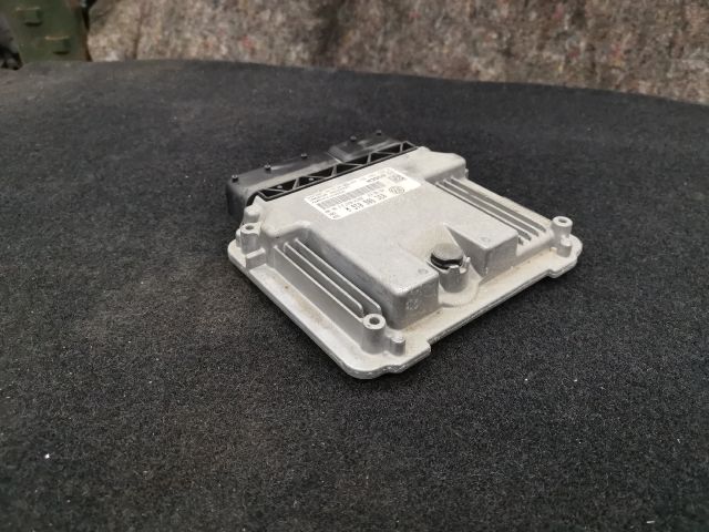 bontott VW GOLF PLUS Motorvezérlő