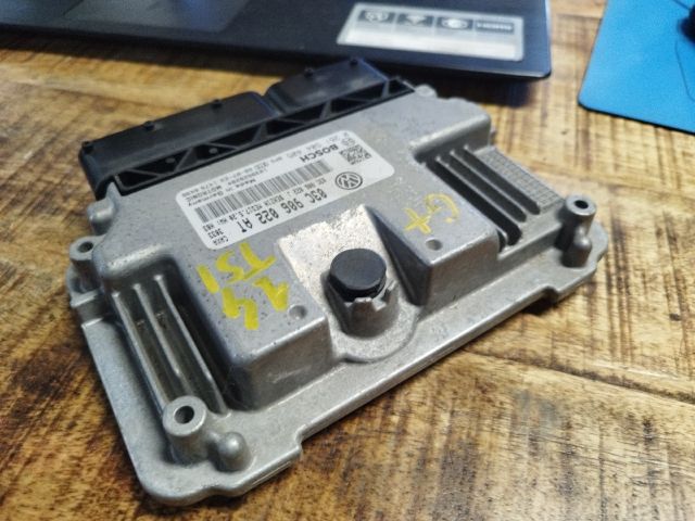 bontott VW GOLF PLUS Motorvezérlő