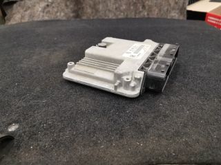 bontott VW GOLF PLUS Motorvezérlő