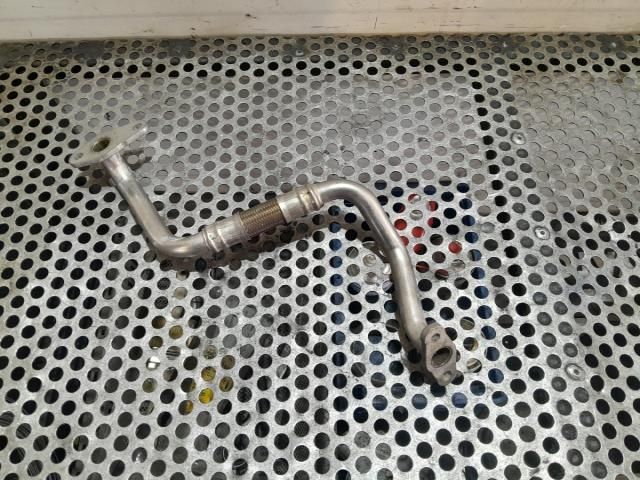 bontott VW GOLF PLUS Turbó Olajcső