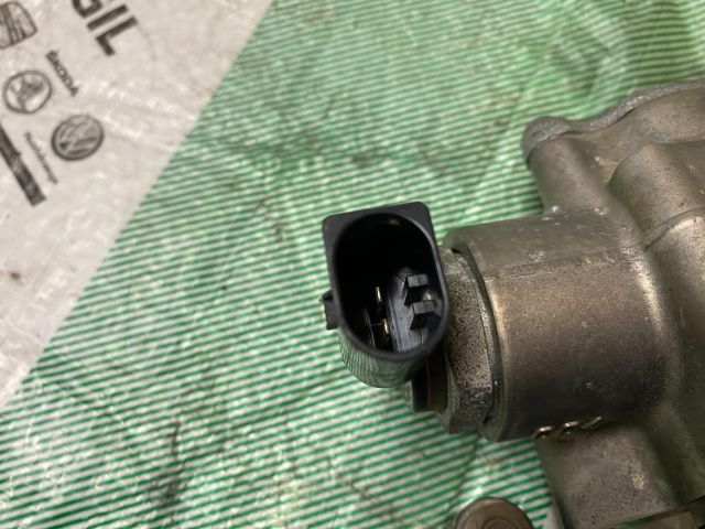 bontott VW GOLF PLUS Üzemanyag Szivattyú