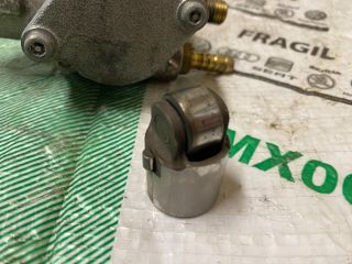 bontott VW GOLF PLUS Üzemanyag Szivattyú