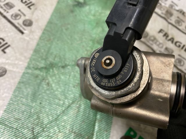 bontott VW GOLF PLUS Üzemanyag Szivattyú