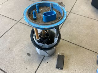 bontott VW GOLF PLUS Üzemanyag Szivattyú