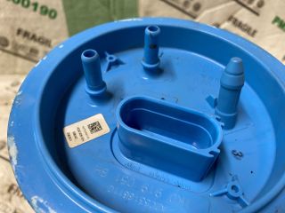 bontott VW GOLF PLUS Üzemanyag Szivattyú