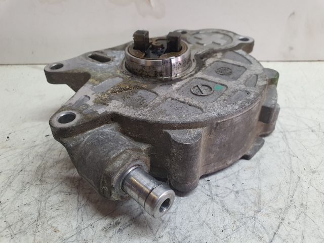 bontott VW GOLF PLUS Vákumpumpa