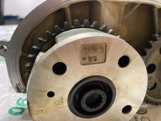 bontott VW GOLF PLUS Vezérműtengely Házzal