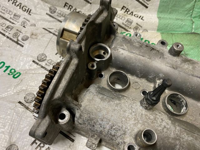 bontott VW GOLF PLUS Vezérműtengely Házzal