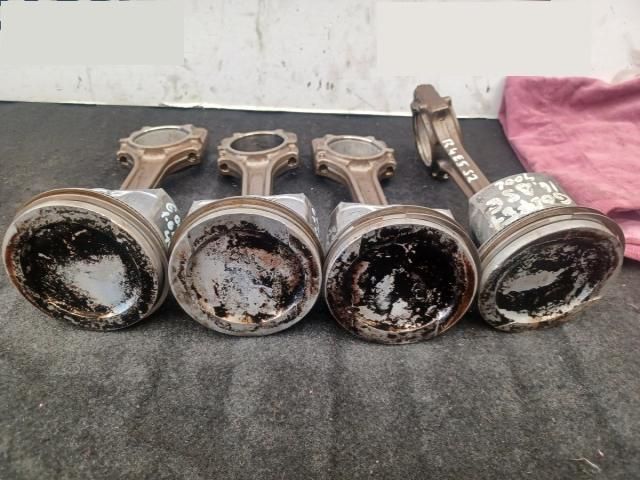 bontott VW GOLF PLUS Dugattyú