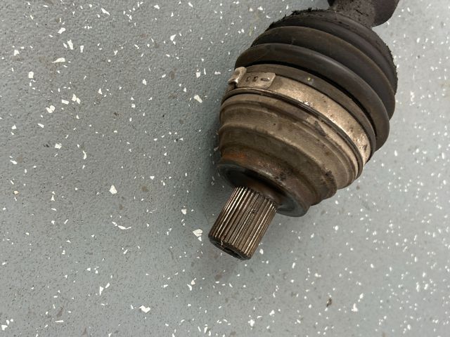 bontott VW GOLF PLUS Jobb Féltengely