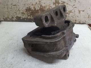 bontott VW GOLF PLUS Motor Tartó Bak (Fém)