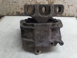 bontott VW GOLF PLUS Motor Tartó Bak (Fém)