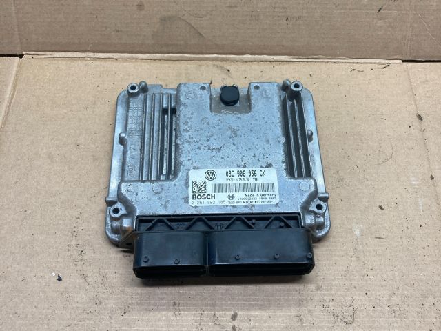 bontott VW GOLF PLUS Motorvezérlő